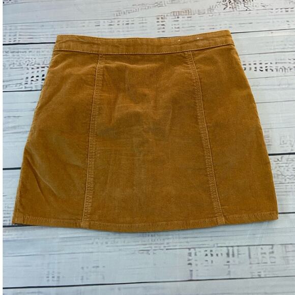 Altar'd State Corduroy Snap Front Mini Skirt Womens XS Camel Pockets Stretch - Picture 2 of 9